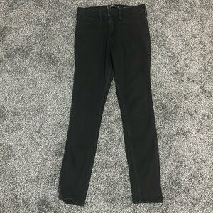Black hollister skinny jeans